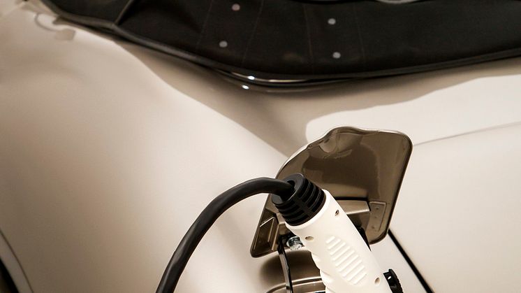 Jaguar E-TYPE Classic Charging