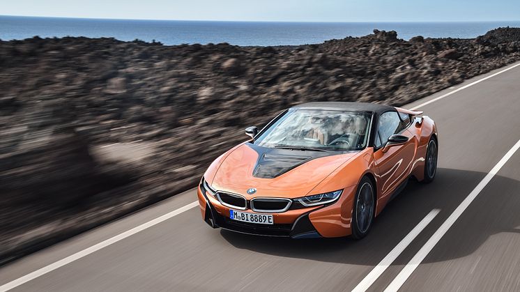 NYA BMW i8 ROADSTER 