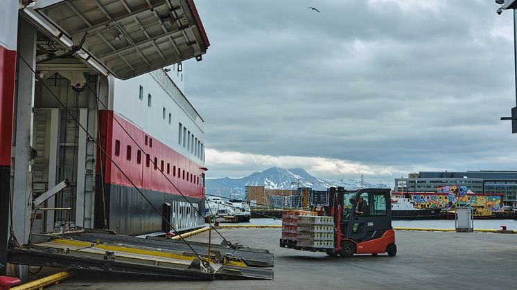 Cargo_Tromso_MS_Polarlys_150633_Photo_Kristian_Dale_Hurtigruten.jpg