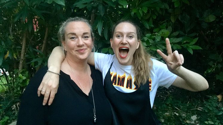På bilden: Delar av teamet från Sony Music på plats i Cannes. Suzanne Rapp (Head of Local) och Ellen Kvarby (Head of Creative). Foto: Viktor Waldås, Sony ATV