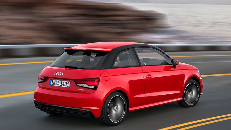 A1 red rear side dynamic