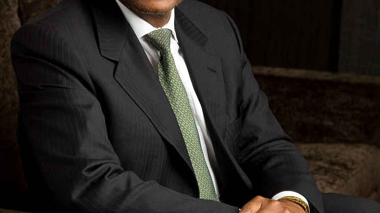 Dr Reuel J Khoza