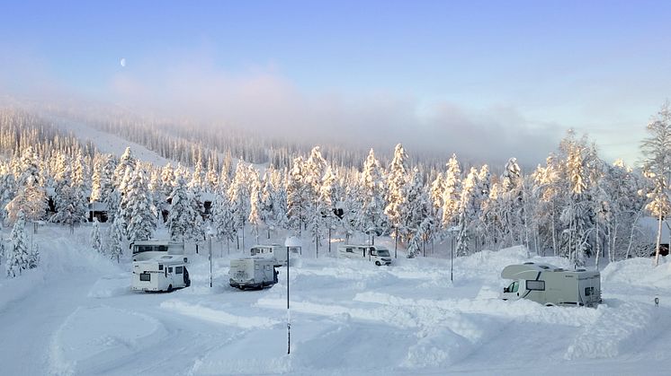 Husbilstrenden fortsätter: SkiStar Sälen utökar med 40 ställplatser för husbilar i Lindvallen