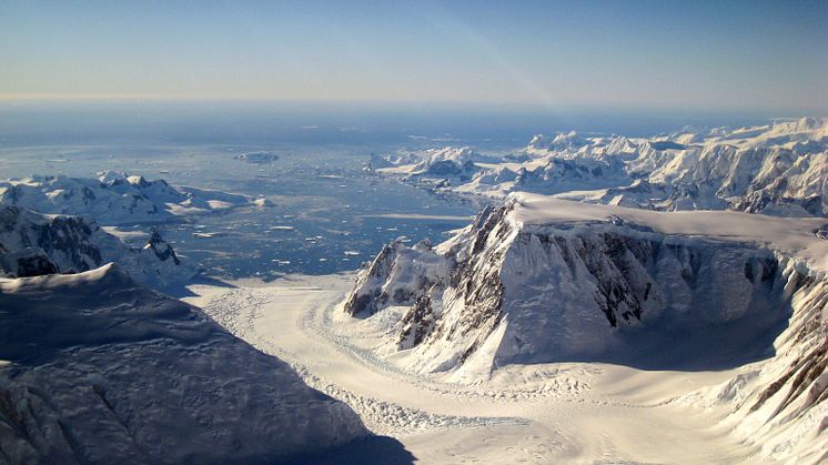 £4m study to investigate if climate change will drive the Antarctic Ice Sheet towards a tipping point