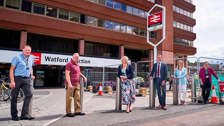 Andy Smith (Watford Council), Stephen Giles-Medhurst (Herts County Council), Tina Barnard (Herts Local Enterprise Partnership), Peter Taylor (Mayor of Watford), Donna Nolan (Watford Council) and Sarah Higgins (LNR)