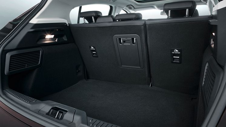 Ny Ford Focus Vignale bagagerum