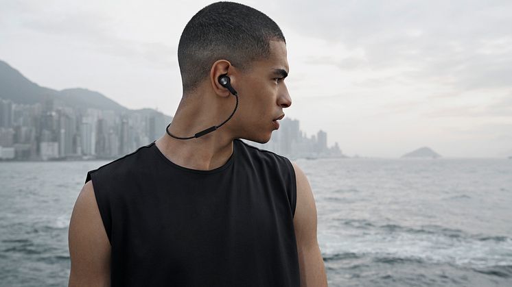 Bang & Olufsen præseterer de nye Beoplay E6: Designet til en aktiv livsstil