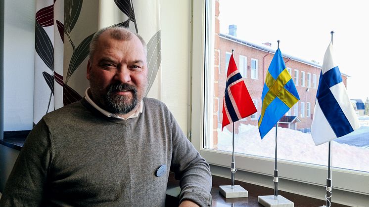 Leif Lahti, direktör på Utbildning Nord, berättar att styrelsen tagit beslut om ett humanitärt stöd till Ukraina.