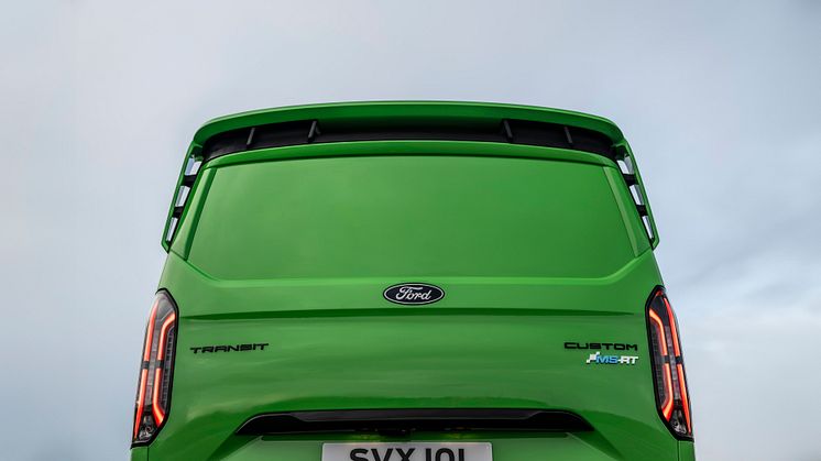 TRANSIT_CUSTOM_MS-RT_EXTERIOR_DETAIL_01