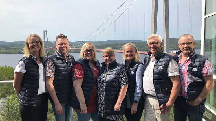 Den nya styrelsen samlad för första konstituerande möte. Från vänster Ida Stafrin, Per Nylén, Malin Svanholm, Lillemor Edholm, Ida Skogström, Ingemar Wiklander och Roger Johansson. På bilden saknas Peter Byström.