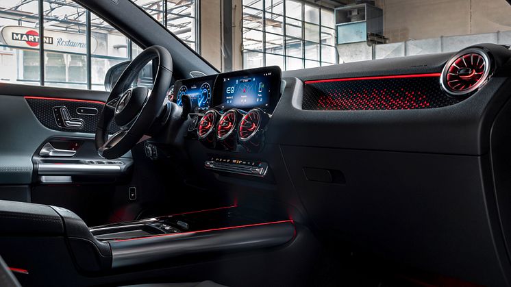 Mercedes-EQ EQA & EQB, 2024