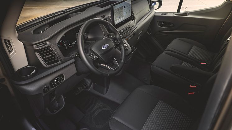 E-TRANSIT_INTERIOR_05
