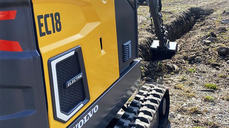 Tufft test av Volvo EC18 Electric