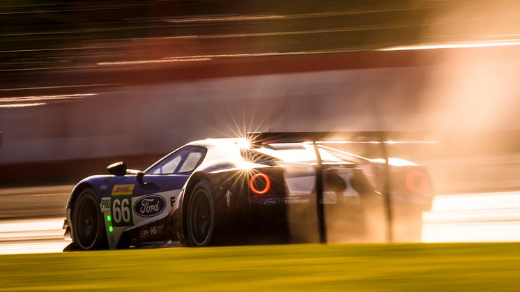 The 66 Ford GT on track