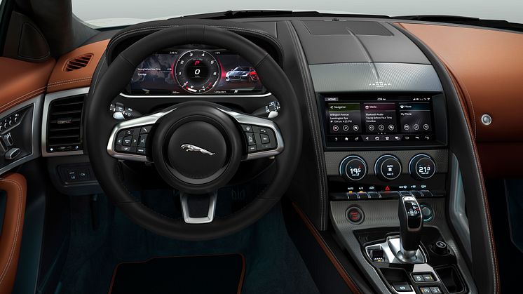 Jag_F-TYPE_22MY_P450_R-Dynamic_Coupe_Interior_120421_002