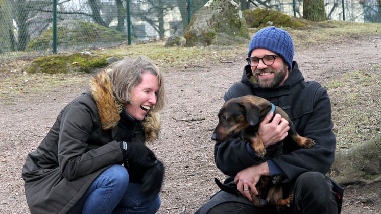 Susanne och hennes man Guido har trots jobbomständigheterna hittat ett gemensamt sätt att leva. Lyckan är stor när Guido och Filou kommer till Skövde för några dagar.
