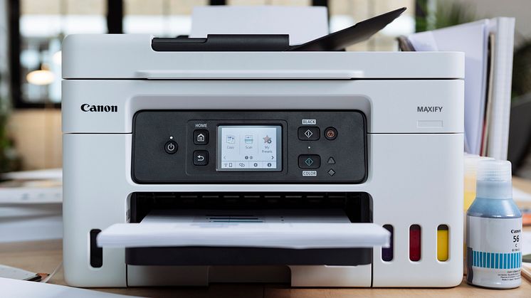 Canon MAXIFY GX4050, en av de två nya MAXIFY-skrivarna som passar för alla som jobbar hemifrån eller för mindre företag.