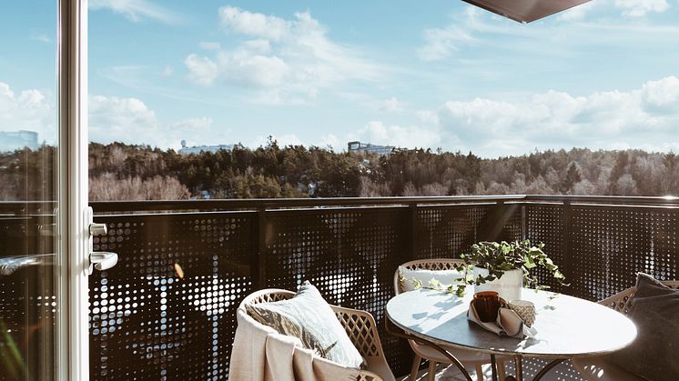 Nu välkomnas de första hyresgästerna till sina nya hem i Wallenstams stora stadsutvecklingsområde Kallebäcks Terrasser. De första nycklarna har nu lämnats ut till de boende i kvarteret Mejeristen