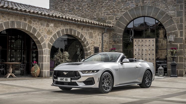 2024_FORD_MUSTANG_CONVERTIBLE_1