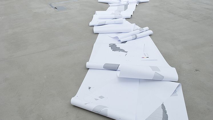 Joanna Hutton: sculpture; paper, HP Designjet printer, laptop