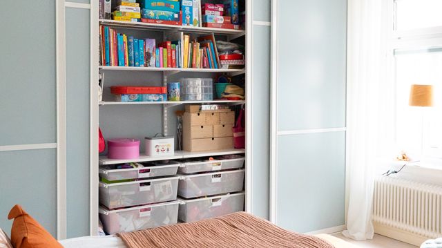 Elfa_Bookshelves_Interior_Click_in_system_Classic_Slidingdoor_Estetic_2022_08_7928_640x853