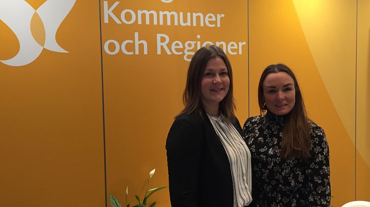Kommunalråden Frida Pettersson (C) och Linda Larsson (S).