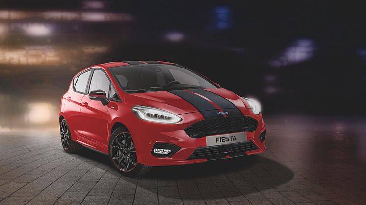 Ford rozšířil nabídku variant nové Fiesty o dva nové modely, které se vyznačují kontrastním barevným provedením: Fiesta ST-Line Red Edition a Black Edition.