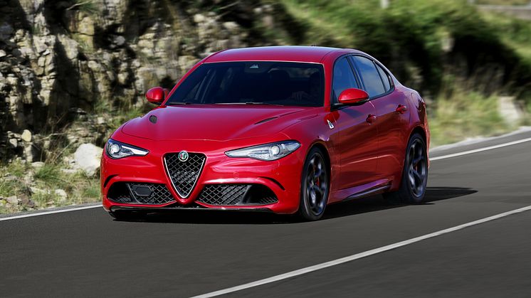 Alfa Romeo Giulia (09/2015)