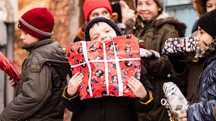 ​Aktion Julklappen – var med och bli en julklappshjälte!
