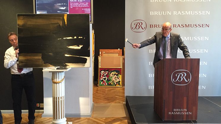 Jesper Bruun Rasmussen säljer här Pierre Soulages för 5,85 miljoner danska kronor.
