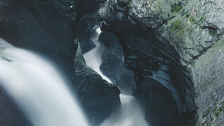 Trümmelbachfälle – die größten unterirdischen Wasserfälle Europas (Bern)