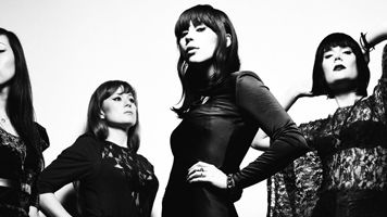 Vaskeægte girlpower i Lille VEGA med Dum Dum Girls