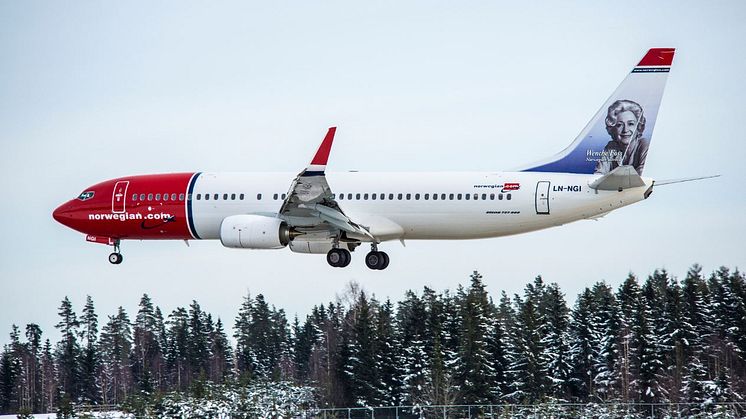 Norwegian 737-800  