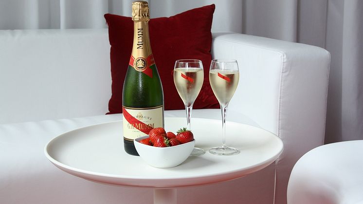 G.H. MUMM POP-UP @ BAKERS TARJOAA KESÄISEN SAMPPANJAELÄMYKSEN HELSINGIN KESKUSTASSA 
