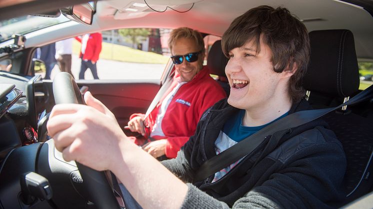 Fra pressekonferansen hvor Ford Motor Norge og forsikringsselskapet If lanserer et unikt opplæromgsprogram for unge sjåfører Ford Driving Skills for Life