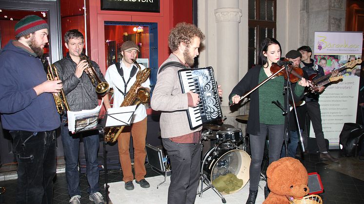 Großer Erfolg: Bärenherz-Weihnachtsbasar 2015