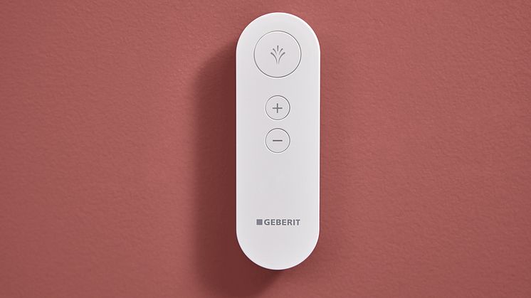 2024_B2B_Geberit AquaClean Alba_Installation_remote control_close_landscape_rgb_Original