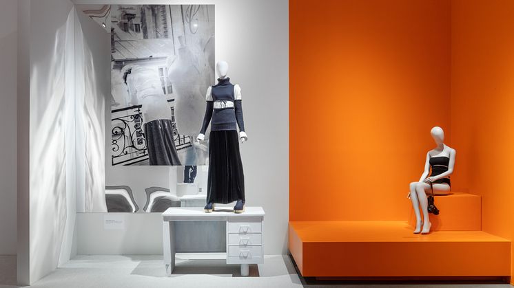 Installationsbild från utställningen Margiela, åren med Hermès