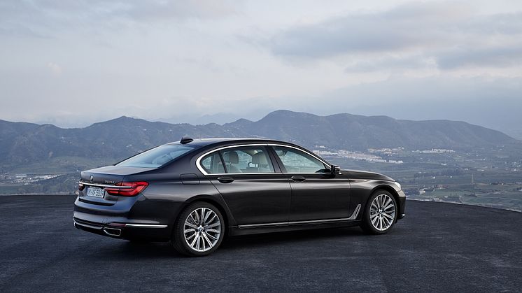 HELT NYA BMW 7-SERIEN – KÖRGLÄDJE, ELEGANS OCH KOMFORT I EN KLASS FÖR SIG.