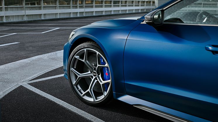Audi RS 7 Sportback performance (Ascariblå mat) detalje
