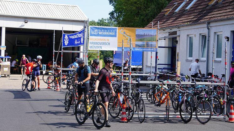 GROSSE WESERRUNDE Verpflegungsstation Hann. Münden.JPG