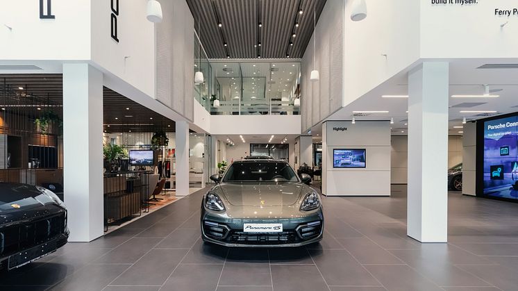 Foto: Porsche Center Tbilisi. Tegeta Premium Vehicles Ltd. Official Importer of Porsche in Georgia.