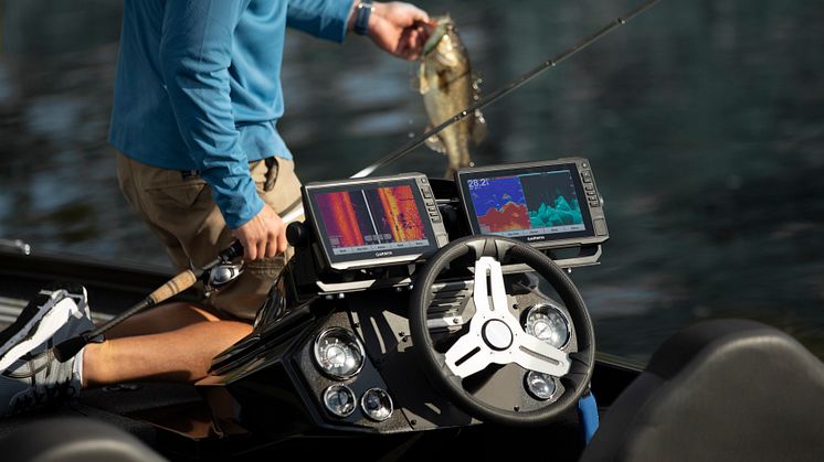 Garmin GT56UHD-TM Lifestyle 