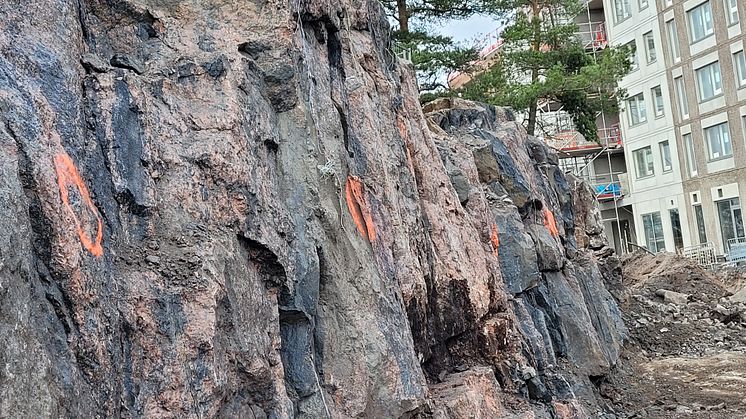 Inspektion av bergslänt och utredning av bergbultar