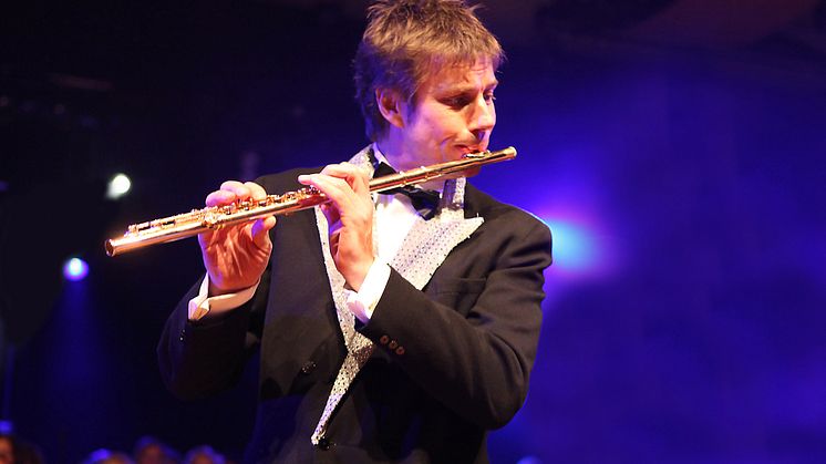 Jörgen Tånnander – med en flöjt på tvären