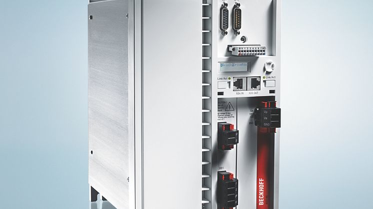Kompakt 40-A-servoförstärkare kompletterar EtherCAT-Drives-programmet
