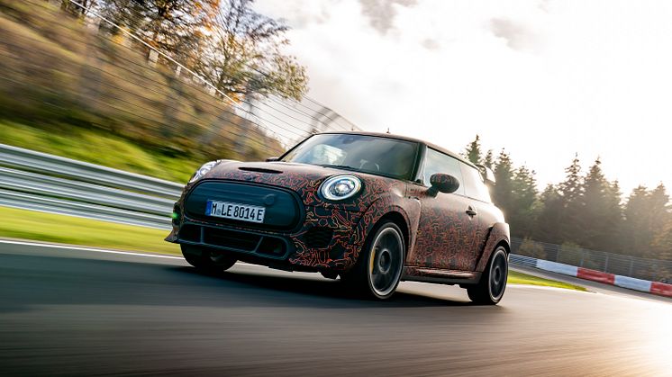 Elektrisk i alle retninger: MINI John Cooper Works på strøm