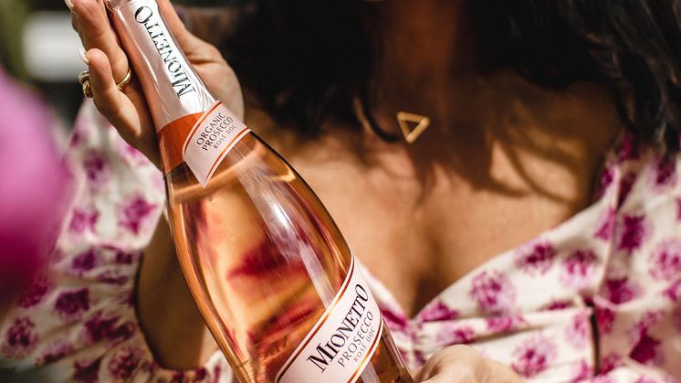 Bubblig rosépremiär: Mionetto släpper Organic Prosecco Rosé DOC