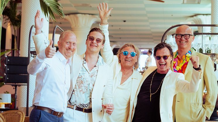 F.v. Jan Erik Kristiansen i Höegh Eiendom, Thor Filip og Thor Morten Halvorsen i NHG, Petter Stordalen i Strawberry, Leif Høegh i Höegh Eiendom