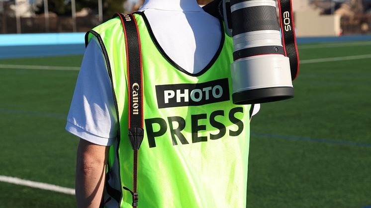 RF 100-300mm F2.8L IS USM_A_2_4000[1]